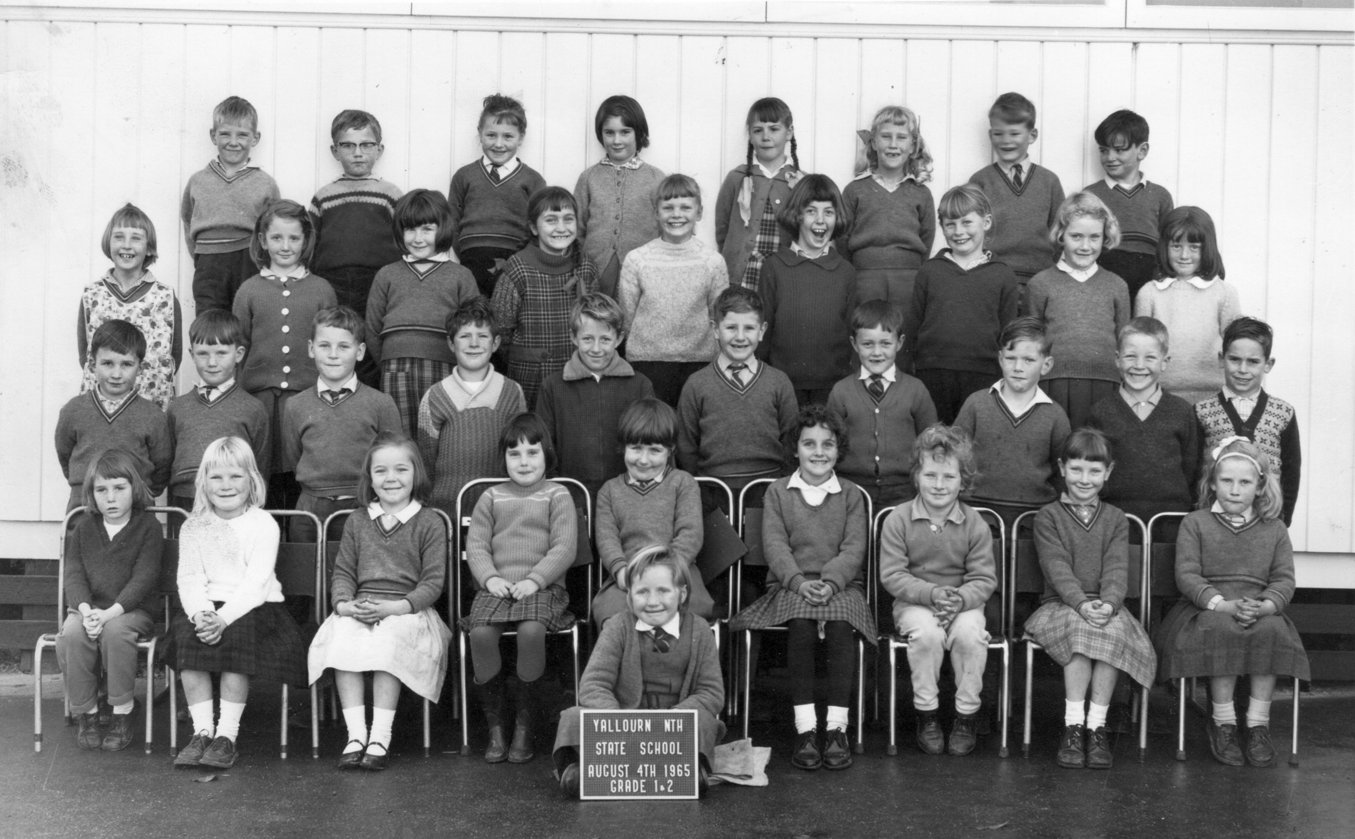Yallourn North Primary School 1965 Grades 1 & 2